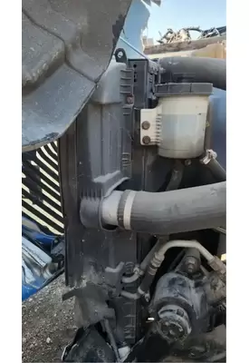 International LT625 Intercooler