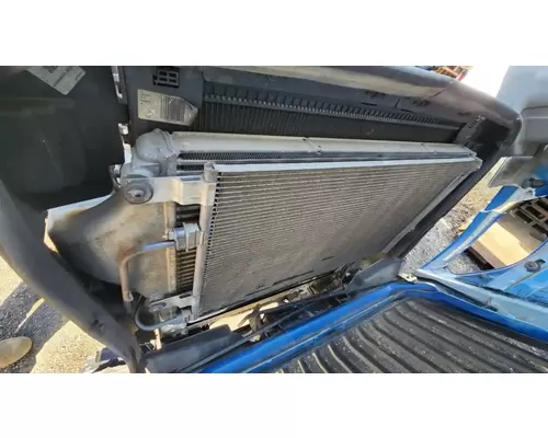 International LT625 Intercooler