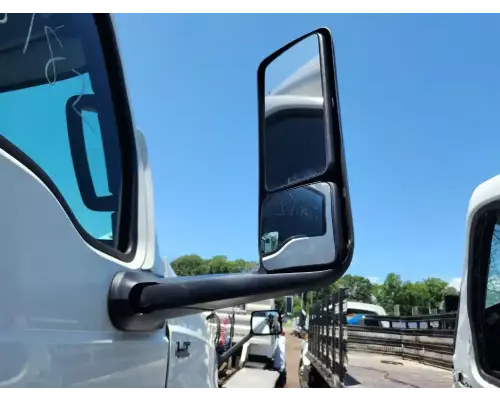 International LT625 Mirror (Side View)