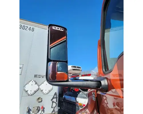 International LT625 Mirror (Side View)