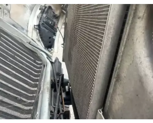 International LT625 Radiator
