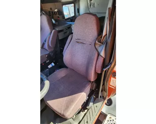 International LT625 Seat, Front