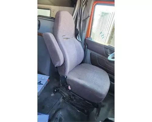 International LT625 Seat, Front