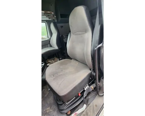 International LT625 Seat, Front
