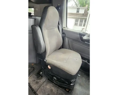 International LT625 Seat, Front