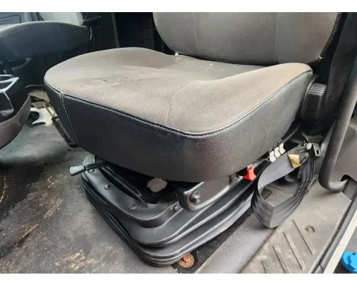 International LT625 Seat, Front