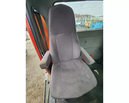 International LT625 Seat, Front