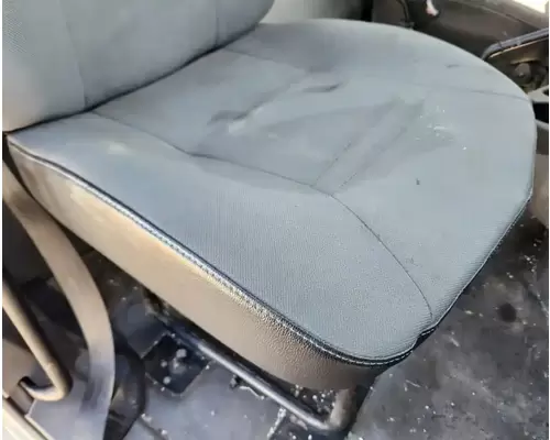 International LT625 Seat, Front