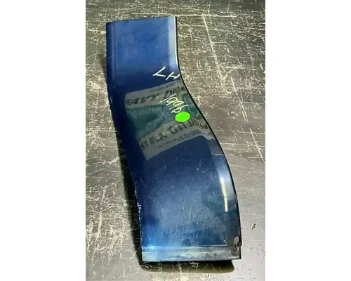 International LT625 Skirt