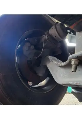 International LT625 Spindle / Knuckle, Front