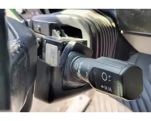 International LT625 Steering Column