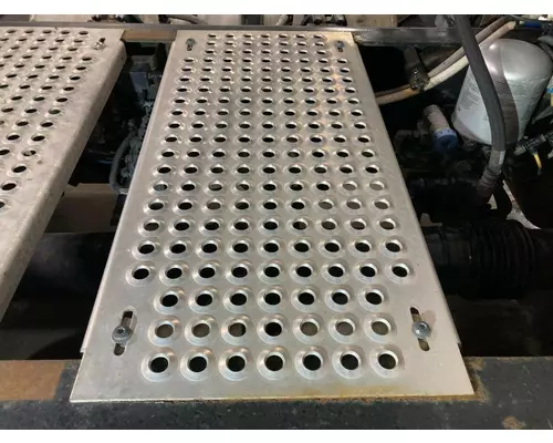 International LT Deckplate