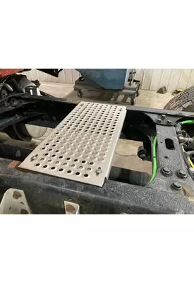 International LT Deckplate