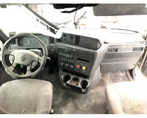 International LT Parts Unit