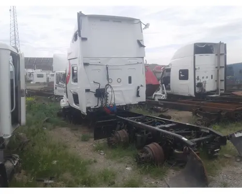 International LT Parts Unit