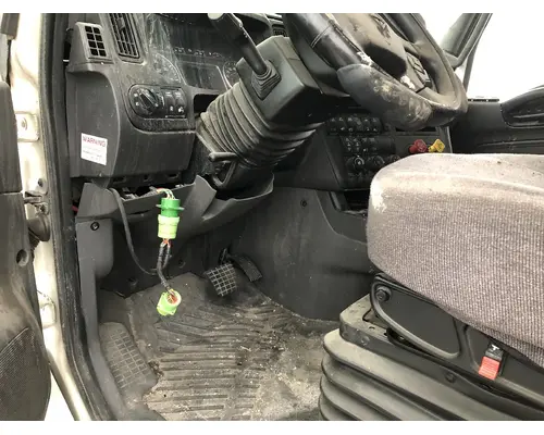 International LT Parts Unit