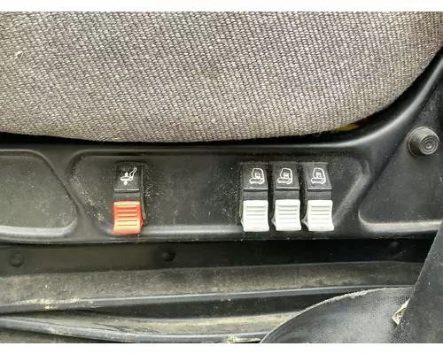 International LT Seat (non-Suspension)