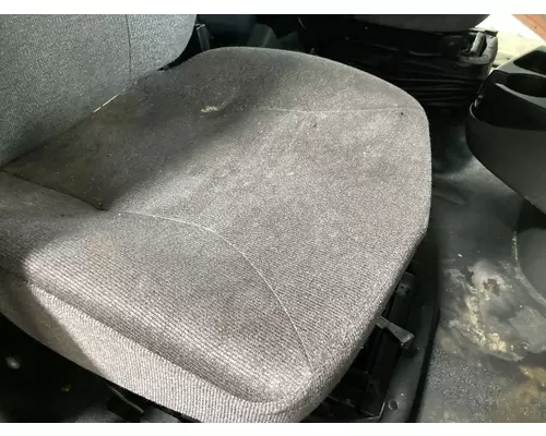 International LT Seat (non-Suspension)