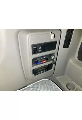 International LT Sleeper Controls