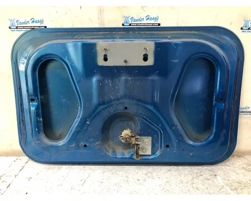 International LT Sleeper Door