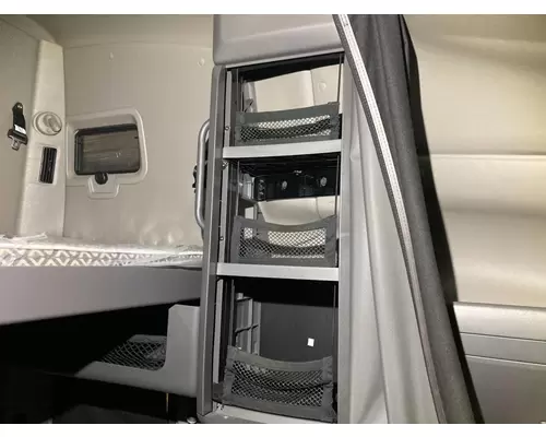 International LT Sleeper