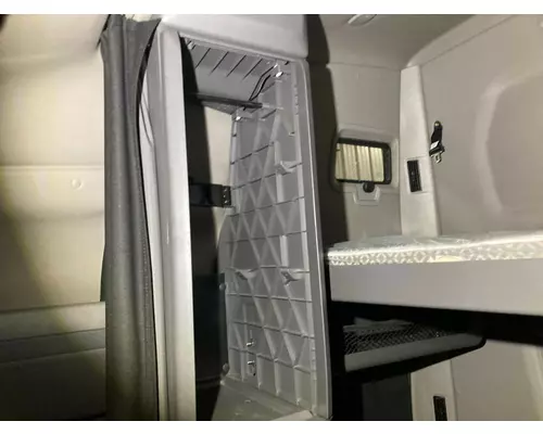 International LT Sleeper