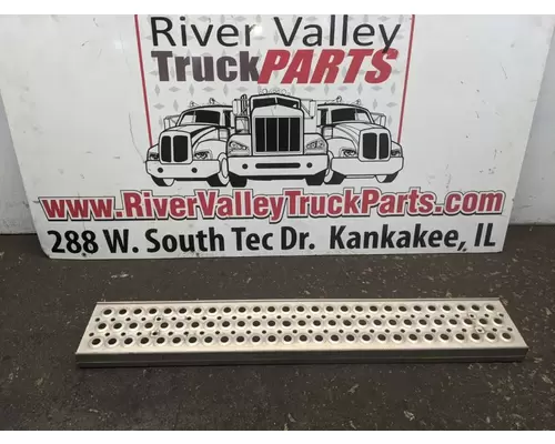 Step International LA617 River Valley Truck Parts