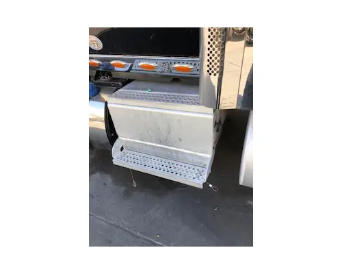 Battery Box INTERNATIONAL Lonestar American Truck Salvage