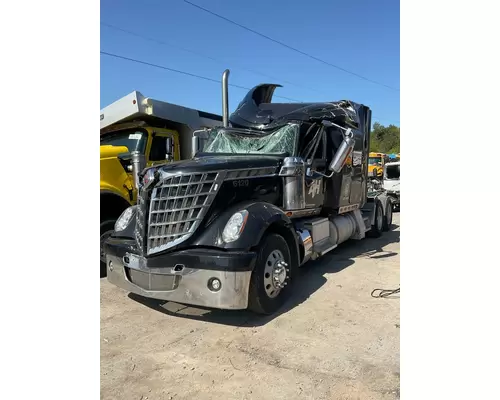 Complete Vehicle INTERNATIONAL LONESTAR Dutchers Inc   Heavy Truck Div  Ny