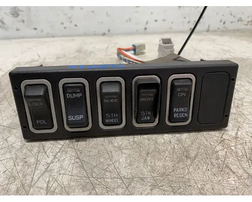 Dash / Console Switch INTERNATIONAL Lonestar Frontier Truck Parts