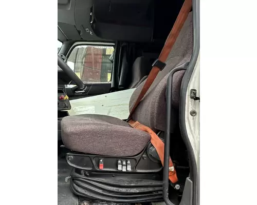 Seat, Front INTERNATIONAL LT625 Thomas Parts