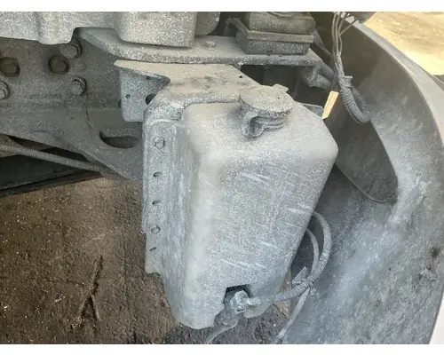 Bumper Bracket, Front INTERNATIONAL LT625 Geco - Fresno
