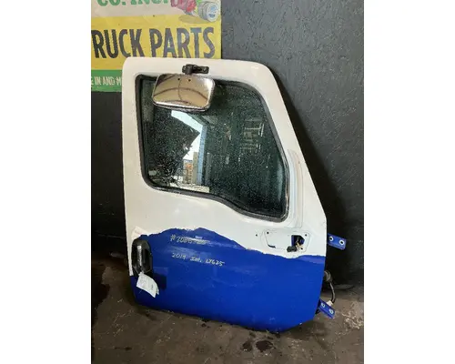 Door Assembly, Front INTERNATIONAL LT625 Geco - Fresno
