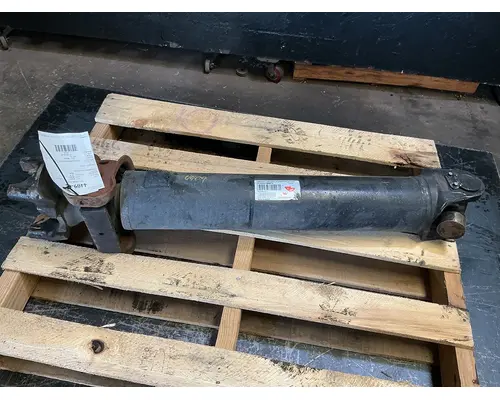 Drive Shaft, Front INTERNATIONAL LT625 Geco - Fresno