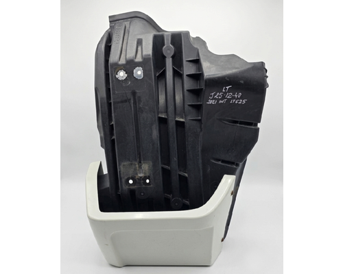 Fender INTERNATIONAL LT625 Camerota Truck Parts