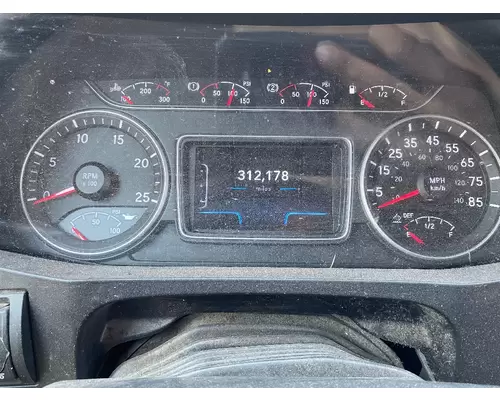 Instrument Cluster INTERNATIONAL LT625 Thomas Parts