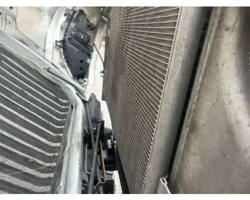 Radiator International LT625 Holst Truck Parts