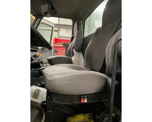 Seat, Front INTERNATIONAL LT625 Dutchers Inc   Heavy Truck Div  Ny