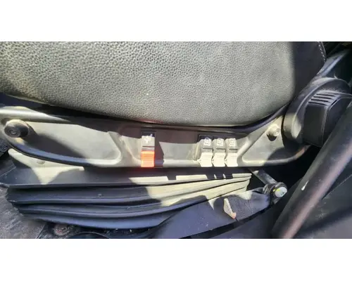 Seat, Front International LT625 Complete Recycling Group LLC