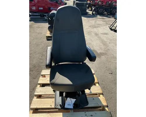 Seat, Front INTERNATIONAL LT625 Geco - Fresno
