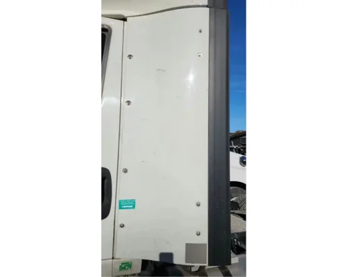 Side Fairing International LT625 Complete Recycling Group LLC