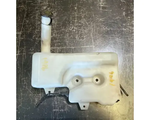 Windshield Washer Reservoir International LT625 Geco - Fresno