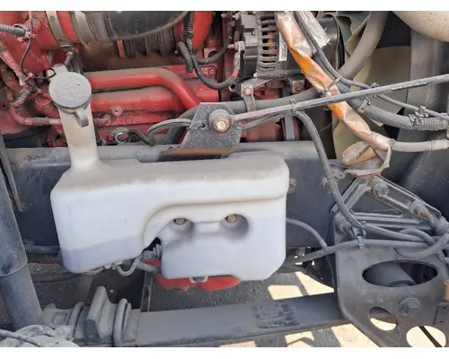 Windshield Washer Reservoir INTERNATIONAL LT625 Geco - Fresno