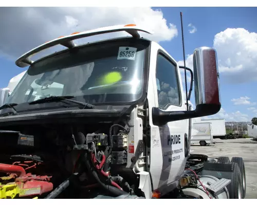 Cab INTERNATIONAL LT LKQ Heavy Truck - Tampa