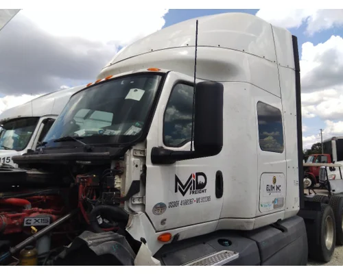 Cab INTERNATIONAL LT LKQ Heavy Truck - Tampa