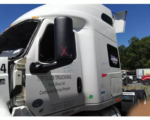 Cab INTERNATIONAL LT LKQ Heavy Truck Maryland