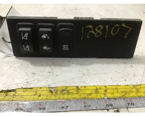 Dash / Console Switch INTERNATIONAL LT K &amp; R Truck Sales, Inc.