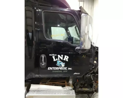 Door Assembly, Front INTERNATIONAL LT LKQ Thompson Motors - Wykoff