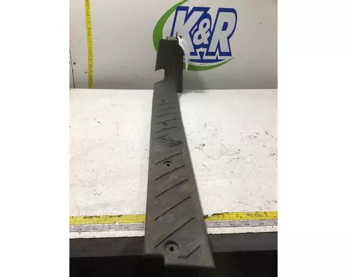 Door Moulding, Front INTERNATIONAL LT K &amp; R Truck Sales, Inc.