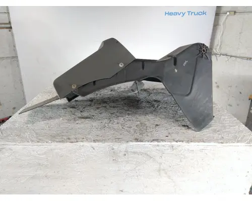 Fender Extension INTERNATIONAL LT LKQ Evans Heavy Truck Parts